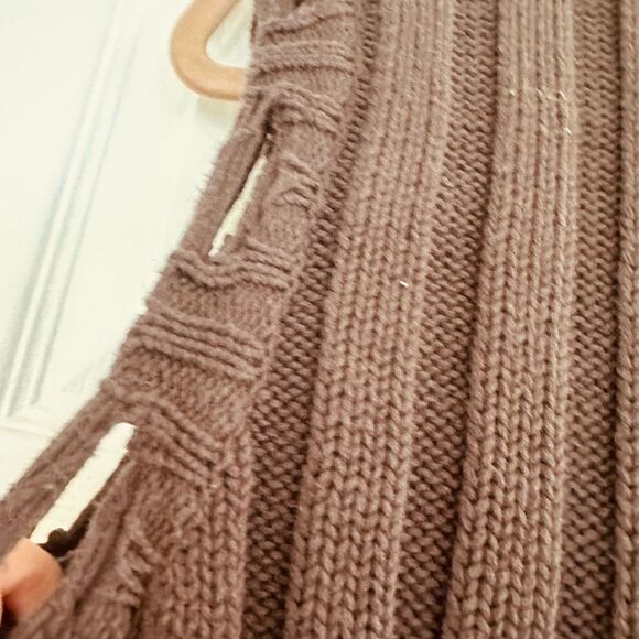 Ribbed knit crop vest - Picture 2 of 3